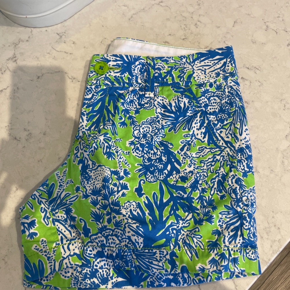 Lilly Pulitzer Blue and Green Women's Shorts
